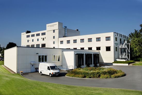 DR. KURT WOLFF GMBH & CO. KG Bielefeld DR. KURT WOLFF GMBH & CO. KG Bielefeld